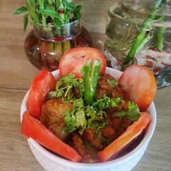 A picture of Baby potato in Schezwan pepper.
