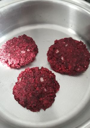 Una foto de Hamburguesas de Remolacha y lentejas