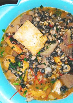 Hình của món Canh ốc nấu chuối đậu.