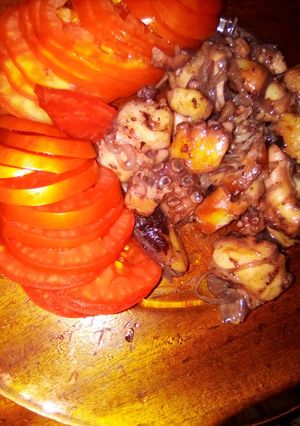 A picture of Pweza wa kukaanga(fried octopus).