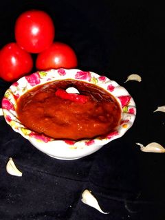 मोमोज की चटनी (momos ki chutney recipe in Hindi) रेसिपी मुख्य फोटो
