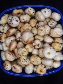 रोस्टेड मखाना (roasted makhana recipe in hindi) रेसिपी मुख्य फोटो