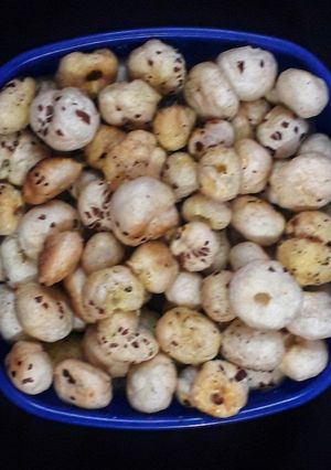 रोस्टेड मखाना (roasted makhana recipe in hindi) रेसिपी मुख्य फोटो