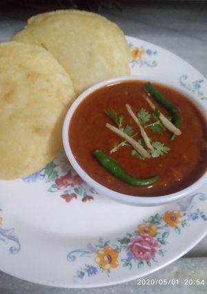 A picture of Chole bhature.