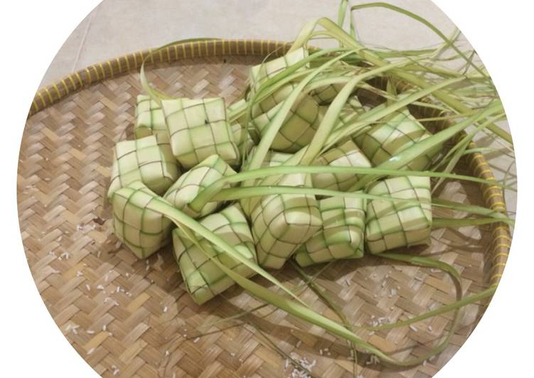 Bagaimana Menyiapkan Ketupat yang Menggugah Selera