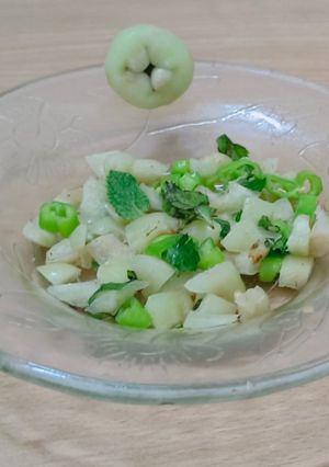 A picture of Water apple salad.