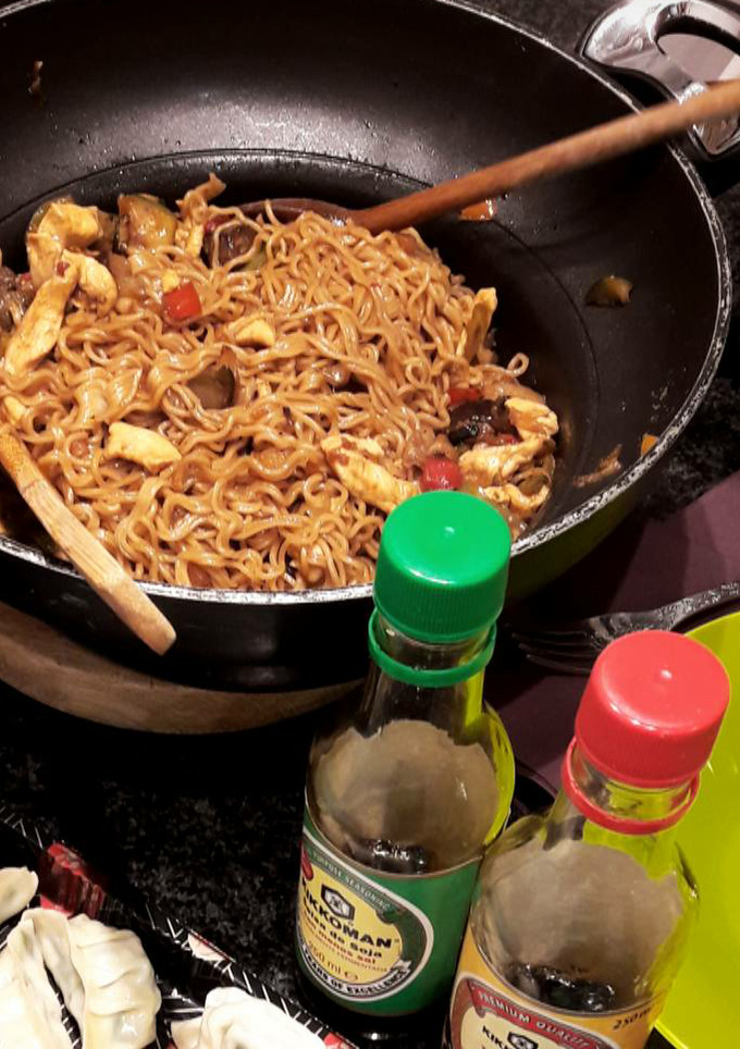 Una foto de Yakisoba