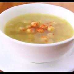 A picture of Hummus soup.