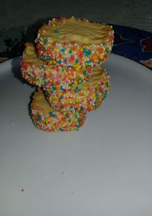 A picture of Mini Rainbow Cookies.
