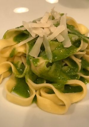 Foto principal de Tagliatelle al pesto de rúcula
