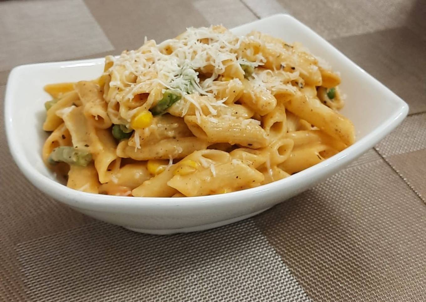 Creamy pasta
