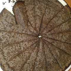 A picture of Ketan hitam teflon.