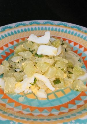 Foto de Salada de chuchu, ovos e cebola