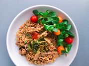 Hình ảnh của mì trộn thịt