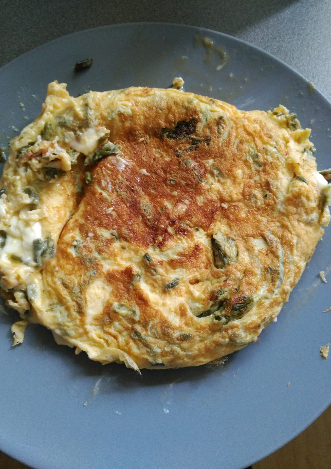 Una foto de Tortilla de espárragos trigueros con queso