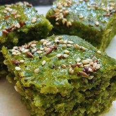 A picture of Sprout dhokla.