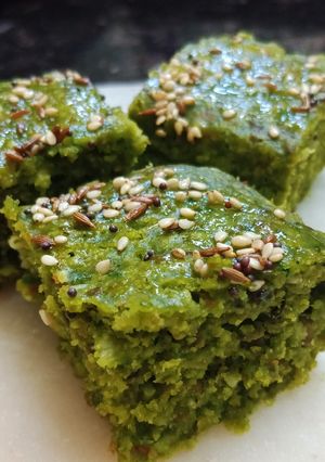 A picture of Sprout dhokla.