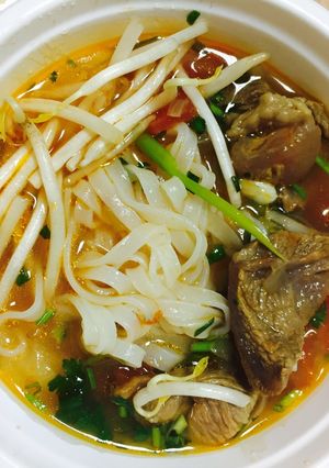 Hình của món Phở Bò Sốt Vang mà thiếu vang tại xứ hoa anh đào.
