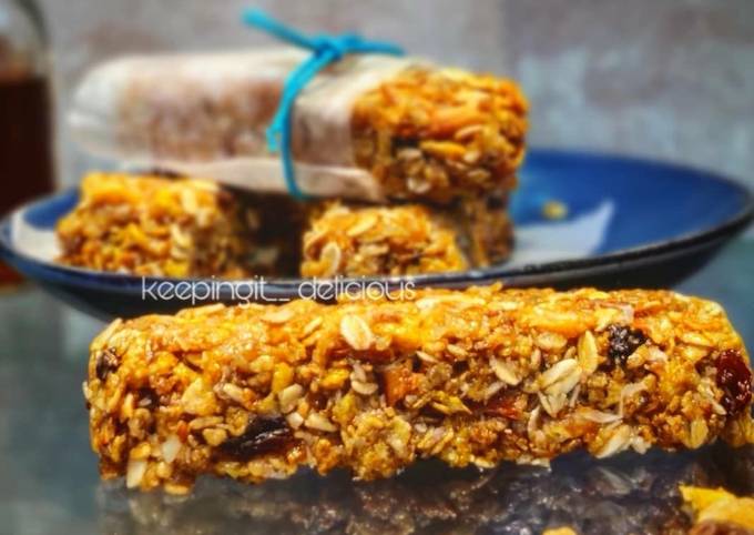 Honey muesli bars