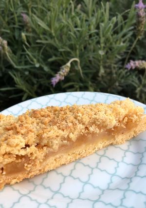 Una foto de Crumble de manzana y pera 🍎🍐