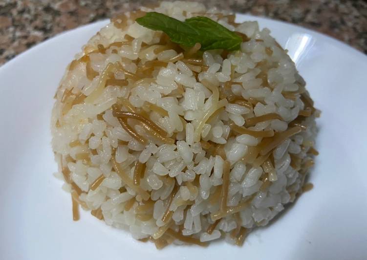 الرز بالشعيرية