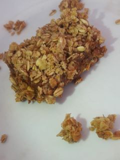 Una foto de Barritas de avena rellenas de dulce de leche