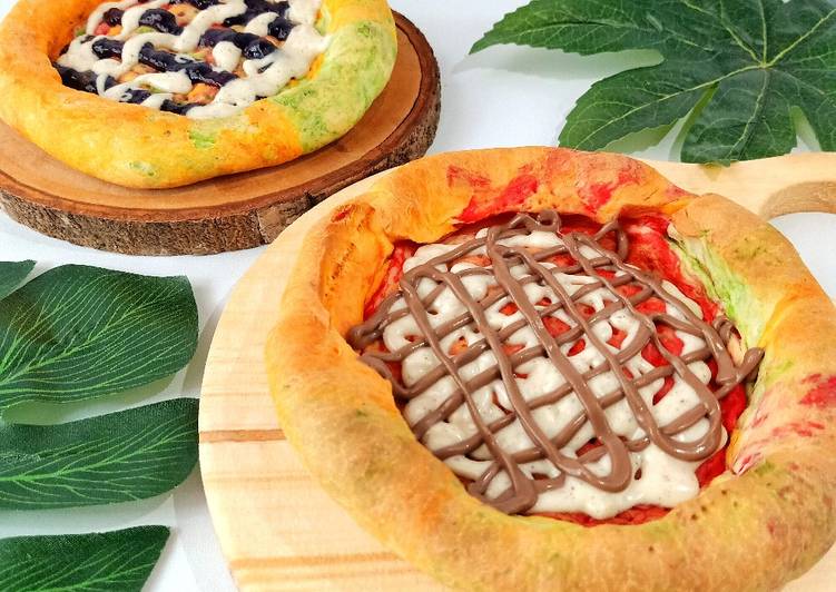 Cara Gampang Membuat Sweet Rainbow Pizza Anti Gagal