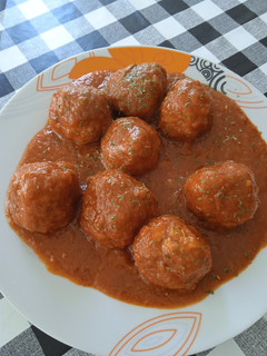 Una foto de Albóndigas en salsa
