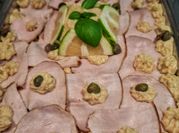 Una foto di salsa tonnata
