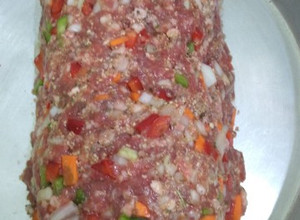 Una foto de Pan de carne con vegetales