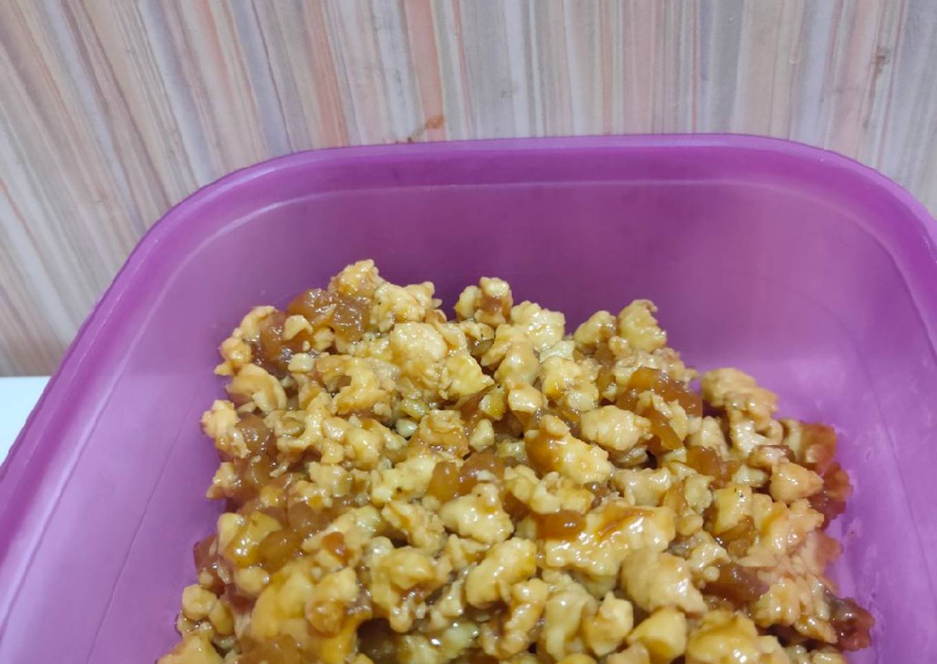 Isian Roti Baso Ayam Kundur