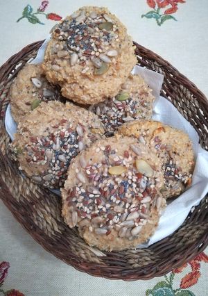 Una foto de Panecillos de avena y queso fresco
