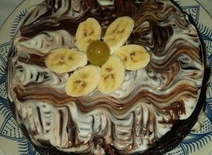 صورة لوصفة كيكة الفانيلا في طنجرة الضغط بصوص الشوكولا 😋