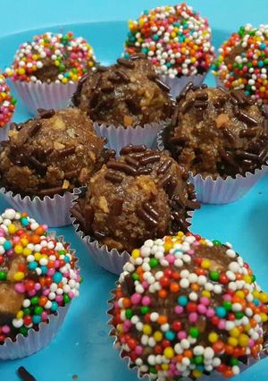 Foto resep bola-bola coklat simple enak