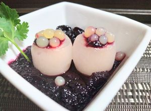 Una foto de Lichi con falso caviar👍🇵🇪