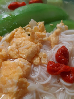 茶油絲瓜蛋麵線 的食譜成品照片