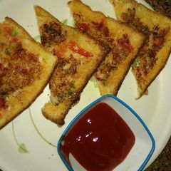 A picture of Suji bread toast.