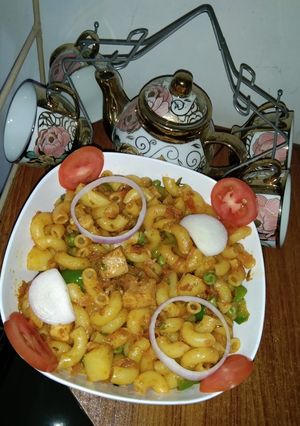 A picture of Tikka macroni.