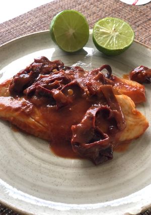 Una foto de Pescado al Ajillo