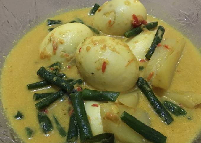 Langkah Mudah untuk mengolah Gulai Telur dengan santan instan yang Lezat Sekali