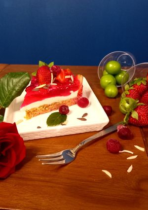 عکسی از دستور چیز کیک توت فرنگی