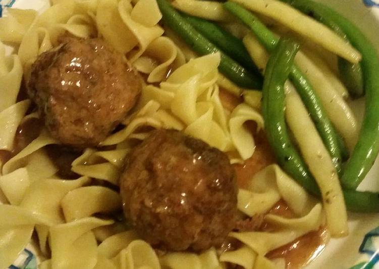 Easiest Way to Make Homemade Slow Cooker German Meatballs