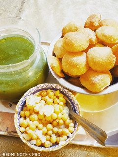 पानी पूरी (Pani Puri recipe in Hindi) रेसिपी मुख्य फोटो