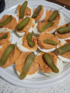 Una foto de Huevos rellenos de caballa