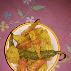A picture of Vegetable namkeen pickle.