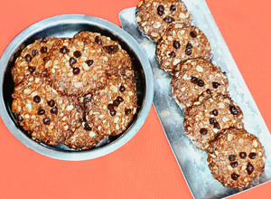 A picture of Peanut Butter Oatmeal Cookies With Chocolate Chips.