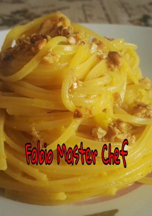 A picture of Linguine with Yellow Bell Pepper Cream and Walnut Pesto.