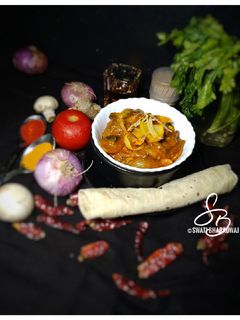 মাশরুম দো পেঁয়াজা (Mushroom Dopiyaja recipe in Bengali) রেসিপির প্রধান ছবি