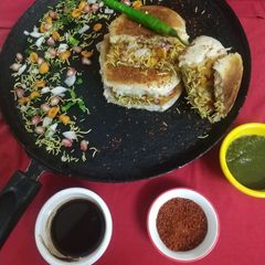 Dabeli A picture of Dabeli.