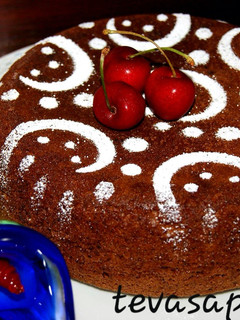 Una foto de Bizcocho de chocolate esponjoso